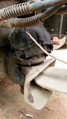 รถบรรทุก 10 ล้อบรรทุกของเหลว ยี่ห้อ HINO รุ่น FM3MMLD 240 แรงม้า รถบรรทุก 10 ล้อบรรทุกของเหลว ยี่ห้อ HINO รุ่น FM3MMLD 240 แรงม้า