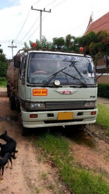 รถบรรทุก 10 ล้อบรรทุกของเหลว ยี่ห้อ HINO รุ่น FM3MMLD 240 แรงม้า รถบรรทุก 10 ล้อบรรทุกของเหลว ยี่ห้อ HINO รุ่น FM3MMLD 240 แรงม้า