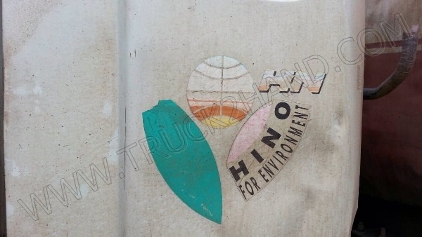 รถบรรทุก 10 ล้อบรรทุกของเหลว ยี่ห้อ HINO รุ่น FM3MMLD 240 แรงม้า รถบรรทุก 10 ล้อบรรทุกของเหลว ยี่ห้อ HINO รุ่น FM3MMLD 240 แรงม้า