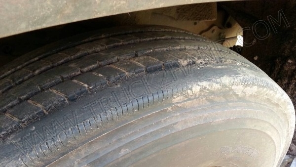 รถบรรทุก 10 ล้อบรรทุกของเหลว ยี่ห้อ HINO รุ่น FM3MMLD 240 แรงม้า รถบรรทุก 10 ล้อบรรทุกของเหลว ยี่ห้อ HINO รุ่น FM3MMLD 240 แรงม้า