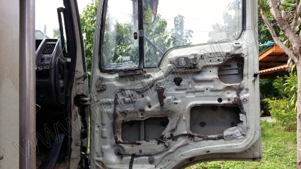 รถบรรทุก 10 ล้อบรรทุกของเหลว ยี่ห้อ HINO รุ่น FM3MMLD 240 แรงม้า รถบรรทุก 10 ล้อบรรทุกของเหลว ยี่ห้อ HINO รุ่น FM3MMLD 240 แรงม้า