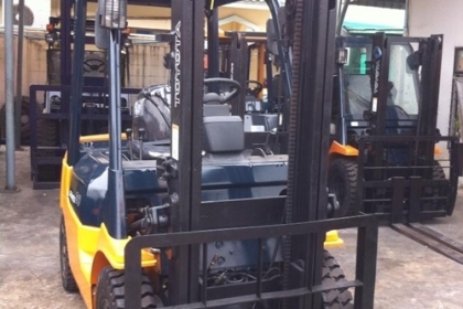 ขายรถ โฟล์คลิฟท์ TOYOTA รุ่น 7-FD20