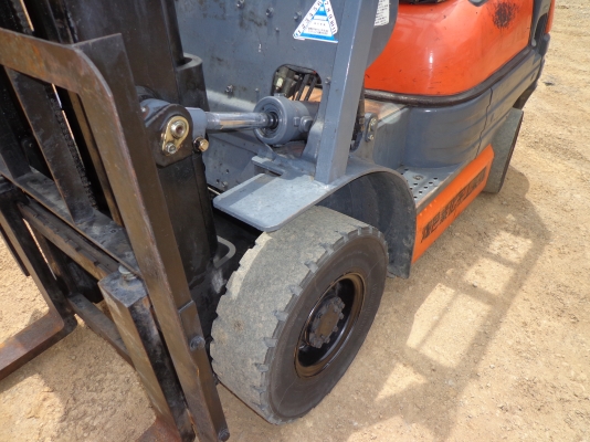 ขายโฟล์คลิฟท์ TOYOTA 6FG-18 เครื่องเบนซิน ติดต่อคุณจิ๊ด โทร. 089-7949488 ขายโฟล์คลิฟท์ TOYOTA 6FG-18 เครื่องเบนซิน ติดต่อคุณจิ๊ด โทร. 089-7949488