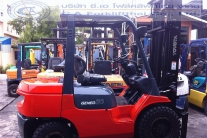 ขาย รถ โฟล์คลิฟท์ TOYOTA รุ่น 7-FD30