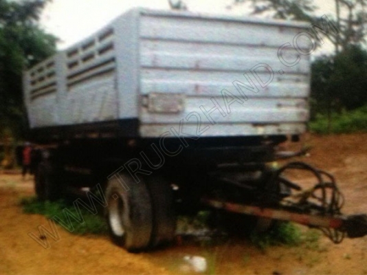 หางพ่วงดั๊มพ์สามมิตร