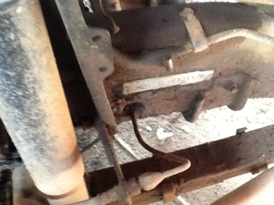 ขายด่วนnpr59l เครื่อง4be1 เครื่องดีแคชชีสวยทะเบียนขาด1ปีหัวต้องเก็บงาน Fหน้าFหลัง ขอขายที่ 265000ครับไม่มีช่างทำครับ