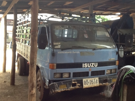 ขายด่วนnpr59l เครื่อง4be1 เครื่องดีแคชชีสวยทะเบียนขาด1ปีหัวต้องเก็บงาน Fหน้าFหลัง ขอขายที่ 265000ครับไม่มีช่างทำครับ