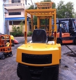 ขาย รถโฟล์คลิฟท์ KOMATSU รุ่น FD30-10