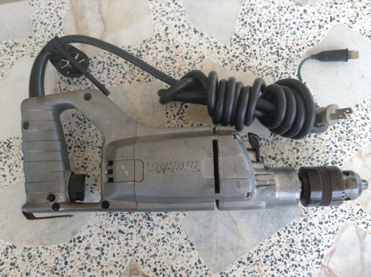 ขายสว่านกระแทก 4 หุน ยี่ห้อมากีต้า รุ่น 8420V