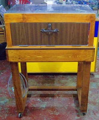 ตู้โชว์พระ ขนาดของตัวโต๊ะ กว้าง 50 เซนติเมตร สูง 109 เซนติเมตร ยาว 78 เซนติเมตร มีล้อเคลื่อนที่ได้ มีไฟ 2900 บาท ใช้งานได้เลย อยู่จรัญ13 สนใจติดต่อ 083-0005517 ตู้โชว์พระ ขนาดของตัวโต๊ะ กว้าง 50 เซนติเมตร สูง 109 เซนติเมตร ยาว 78 เซนติเมตร มีล้อเคลื่อนที่ได้ มีไฟ 2900 บาท ใช้งานได้เลย อยู่จรัญ13 สนใจติดต่อ 083-0005517