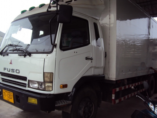 ขายMITSUBISHI 10 ล้อเพลาเดียว ตู้เย็น ปี 2006   260แรงม้า