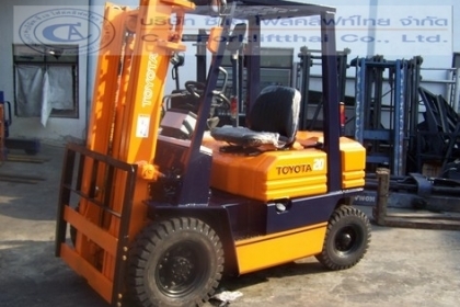 ขายรถ โฟล์คลิฟท์ TOYOTA รุ่น 5-FG20