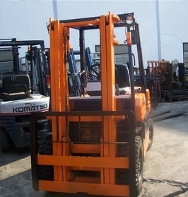 ขายรถ โฟล์คลิฟท์ TOYOTA รุ่น 5-FG20