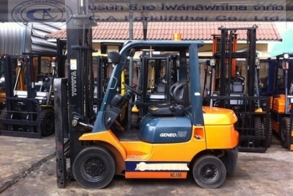 ขายรถ โฟล์คลิฟท์ TOYOTA รุ่น 7-FG25