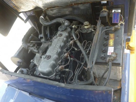 Forklift KOMATSU 2.5T ดีเซล งากระดก(ฮิ้ง) เกียร์ครัชท์ ยกสูง 4 เมตร