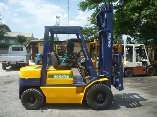 Forklift KOMATSU 2.5T ดีเซล งากระดก(ฮิ้ง) เกียร์ครัชท์ ยกสูง 4 เมตร