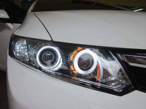 ร้านPower Lab รับติดตั้ง Projector Bi-Xenon ,Transformer  ติดวงแหวน  CCFL รับติดตั้งนอกสถานที่ ในจังหวัดพิษณุโลก