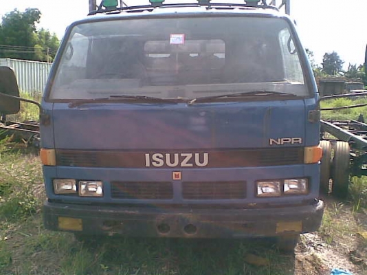 ขายหัวเก๋ง อีซูซุ NPR หัวเก่ายกลง อุปกรณ์ครบ ขายถูก ๆ ตามสภาพ