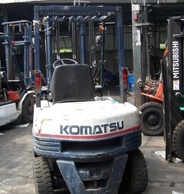 ขาย รถโฟล์คลิฟท์ KOMATSU รุ่น FD20-11