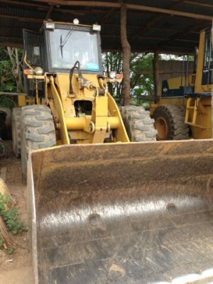 KOMATSU WA150-1 รถตักล้อยาง สภาพดีเดิมๆทั้งคันพร้อมใช้งาน ใช้ตักขึ้นรถสิบล้อรถพ่วงได้เลยไม่มีปัญหา เครื่องแห้งแรงดีไม่เยิ้ม ระบบไฮดรอลิกส์ไมีแตกซึ่ม ช่วงล่างแน่นดี ยางสภาพดี 4 เส้นหน้าหลังประมาณ 70\% พร้อมทำงานได้เลย เอกสารสัญญาซื้อขาย รา KOMATSU WA150-1 รถตักล้อยาง สภาพดีเดิมๆทั้งคันพร้อมใช้งาน ใช้ตักขึ้นรถสิบล้อรถพ่วงได้เลยไม่มีปัญหา เครื่องแห้งแรงดีไม่เยิ้ม ระบบไฮดรอลิกส์ไมีแตกซึ่ม ช่วงล่างแน่นดี ยางสภาพดี 4 เส้นหน้าหลังประมาณ 70\% พร้อมทำงานได้เลย เอกสารสัญญาซื้อขาย รา