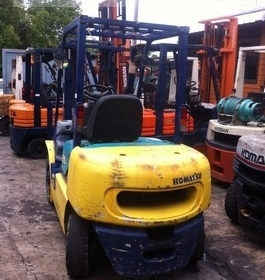 ขาย รถโฟล์คลิฟท์ KOMATSU รุ่น FD25-12C