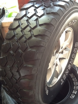 ขายยาง  Mud  พร้อมล้อ  สวยๆ เชิญครับ ขาย 11500