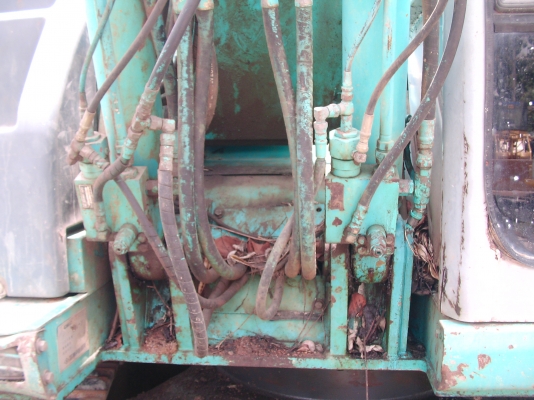 ขายด่วน KOBELCO SK130 UR พร้อมใช้งาน ขายด่วน KOBELCO SK130 UR พร้อมใช้งาน