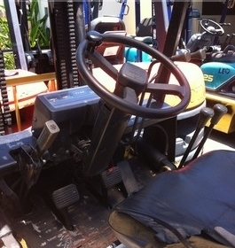 ขายรถ โฟล์คลิฟท์ TCM รุ่น FD20Z4