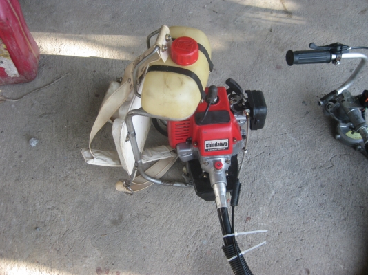 เครื่องตัดแต่งกิ่งไม้