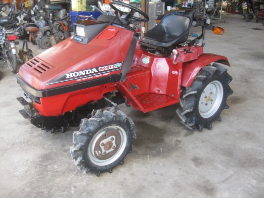 ขายรถไถTRACTOR HONDA 13แรง พร้อมใช้งาน