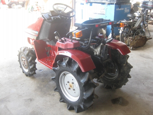 ขายรถไถTRACTOR HONDA 13แรง พร้อมใช้งาน