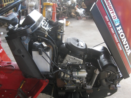 ขายรถไถTRACTOR HONDA 13แรง พร้อมใช้งาน