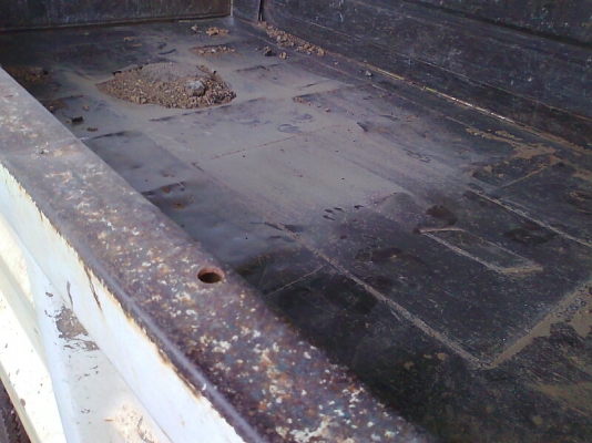 รถหกล้อดั้ม HINO KM777 เครื่องดี คัสซีสวย มีแอร์ มีทะเบียนครบ