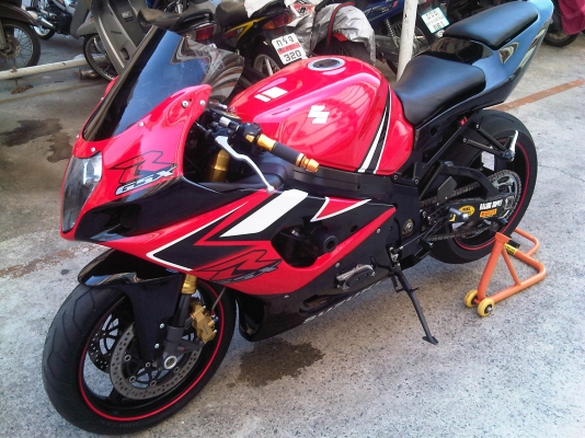 ขาย Gsxr 1000cc ปี 2004 อินวอย+สพม ราคา 195000 บาท สนใจติดต่อ คุณวิช 0814998616 ขาย Gsxr 1000cc ปี 2004 อินวอย+สพม ราคา 195000 บาท สนใจติดต่อ คุณวิช 0814998616