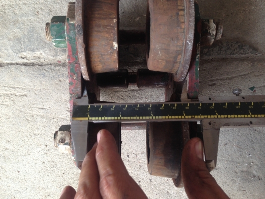 ขายตัววิ่งรางบีม ขนาด 1/2 ตัน หน้ากว้าง 3 นิ้ว สภาพดี หมุนคล่อง พร้อมใช้งาน มี 4 ตัว ขายตัววิ่งรางบีม ขนาด 1/2 ตัน หน้ากว้าง 3 นิ้ว สภาพดี หมุนคล่อง พร้อมใช้งาน มี 4 ตัว