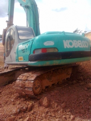 ขายด่วน!! KOBELCO SK 200-5 สภาพสวยพร้อมใช้งานค่ะ ขายด่วน!! KOBELCO SK 200-5 สภาพสวยพร้อมใช้งานค่ะ