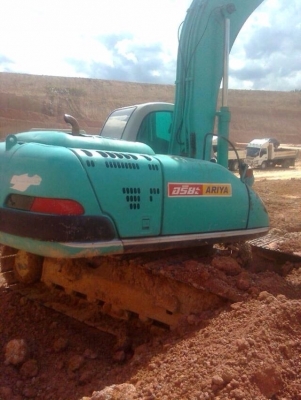 ขายด่วน!! KOBELCO SK 200-5 สภาพสวยพร้อมใช้งานค่ะ ขายด่วน!! KOBELCO SK 200-5 สภาพสวยพร้อมใช้งานค่ะ