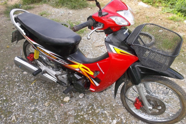 ฝากขาย เวฟ125R ดิสเบคเครื่องเดิมเดินเงียบไม่ดังเครืองแห้งๆรถมือเดียวป้ายแดงทะเบียนครบ