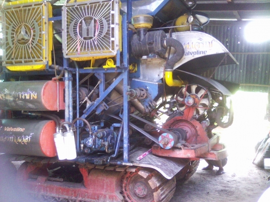 ลงรูปใหม่+เบอร์โทร ขายรถเกี่ยวนวดข้าวอุ้ม พ.เจริญการช่าง