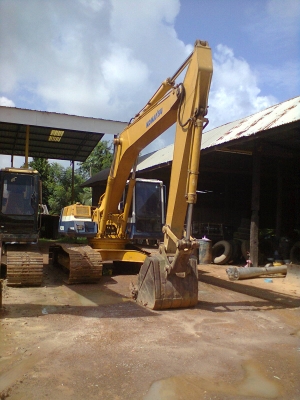 Komatsu PC200-5 คอนโทรลสั้น ไฟฟ้าครบ เอกสารเล่ม