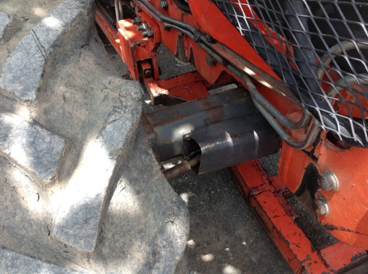 รถไถ KUBOTA M7040.