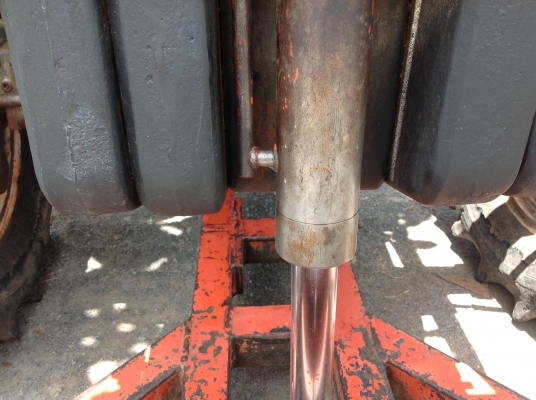 รถไถ KUBOTA M7040.