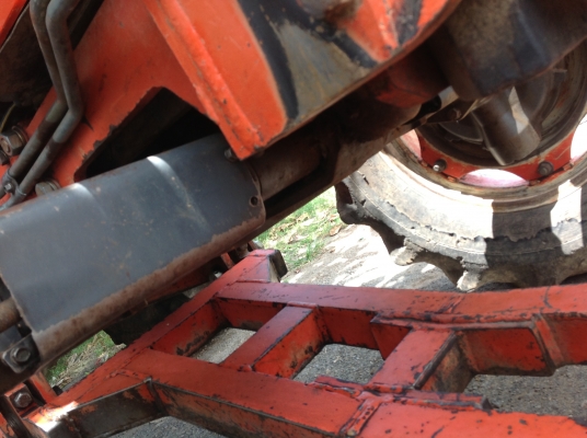 รถไถ KUBOTA M7040.