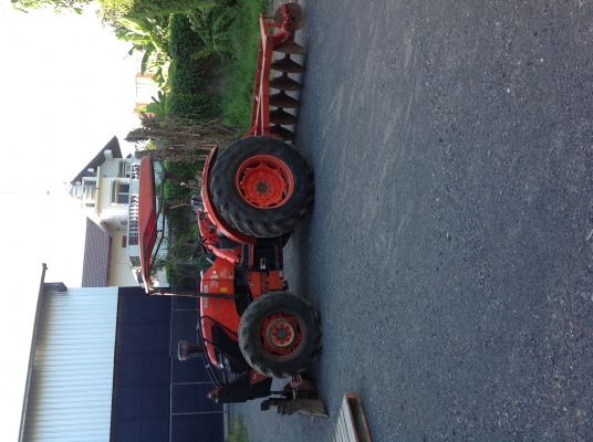 รถไถ KUBOTA M7040.