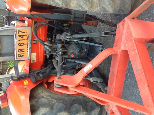 รถไถ KUBOTA M7040.
