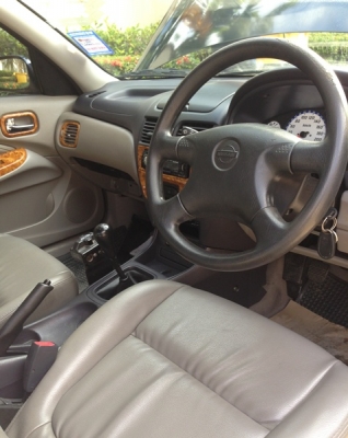 ขายรถพร้อมใช้ งาน ราคาไม่แพง มือเดียวป้ายแดง เอกสารครบพร้อมโอน