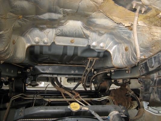 ขาย  6 ล้อ ฮ๊โน่  เมก้า 150 แรง ยาว 4.00 ปี 2006 สภาพสวยเดิมเครื่องดี พร้อมใช้งาน ชมก่อนได้ครับ สนใจติดต่อ 081-9425443