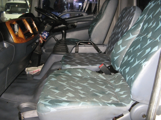 ขาย  6 ล้อ ฮ๊โน่  เมก้า 150 แรง ยาว 4.00 ปี 2006 สภาพสวยเดิมเครื่องดี พร้อมใช้งาน ชมก่อนได้ครับ สนใจติดต่อ 081-9425443