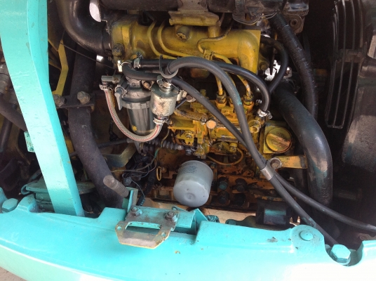 รถขุด komatsu pc30-7มีลายแย็ก