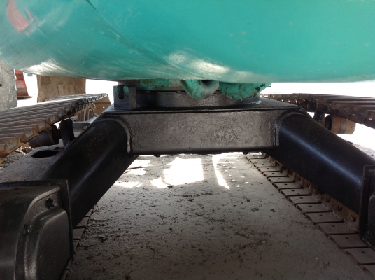 รถขุด komatsu pc30-7มีลายแย็ก